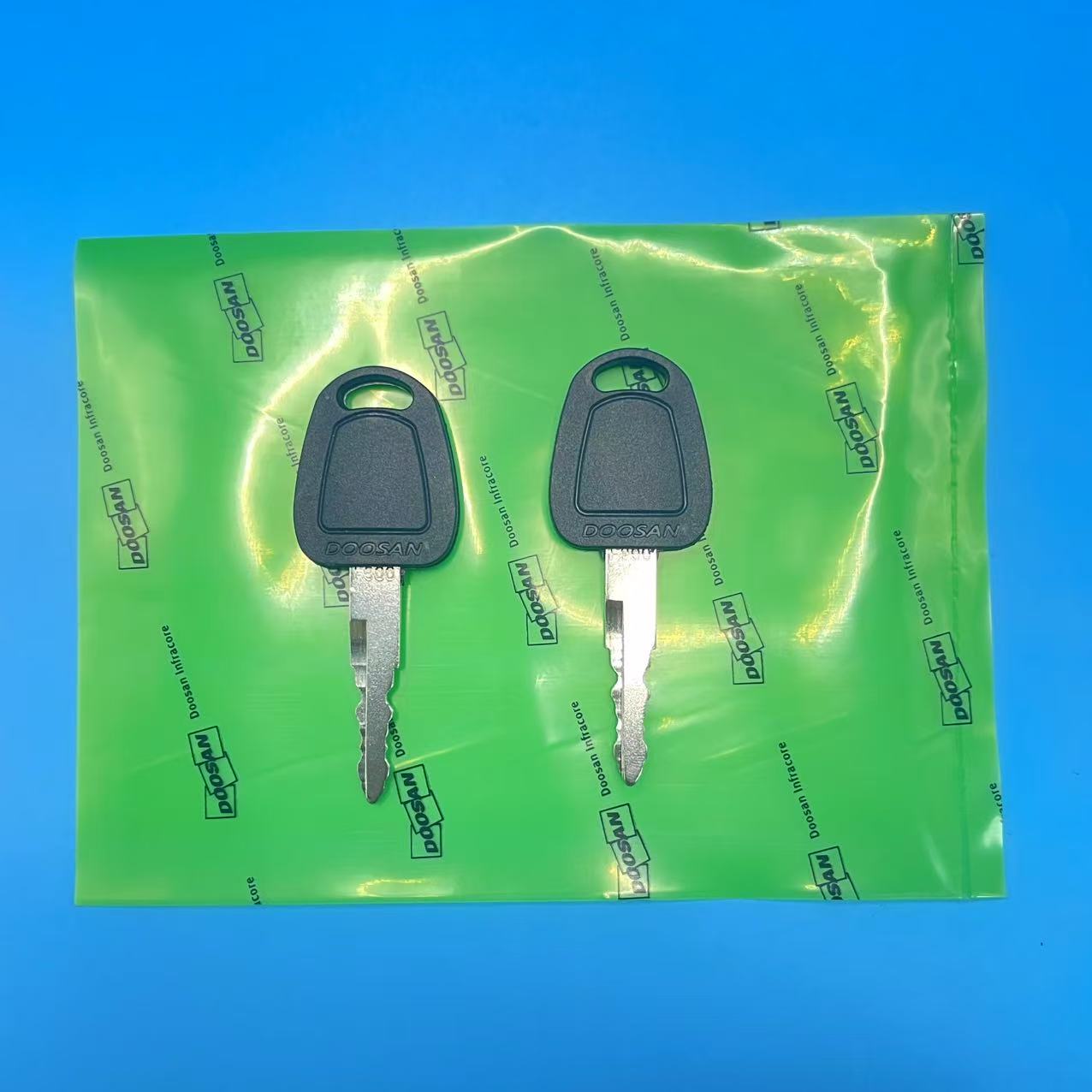2 PCS F900 Key For Deawoo Doos - Heavy Equipment Bobcat recension och pris